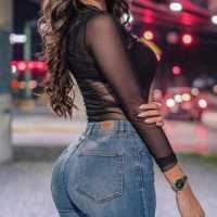 Erdemli Escort Bayan Rüya: Tutkulu ve Kaliteli Zevklerin Adresi
