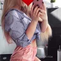 Mezitli Escort Yasemin'den sınırsız zevkler